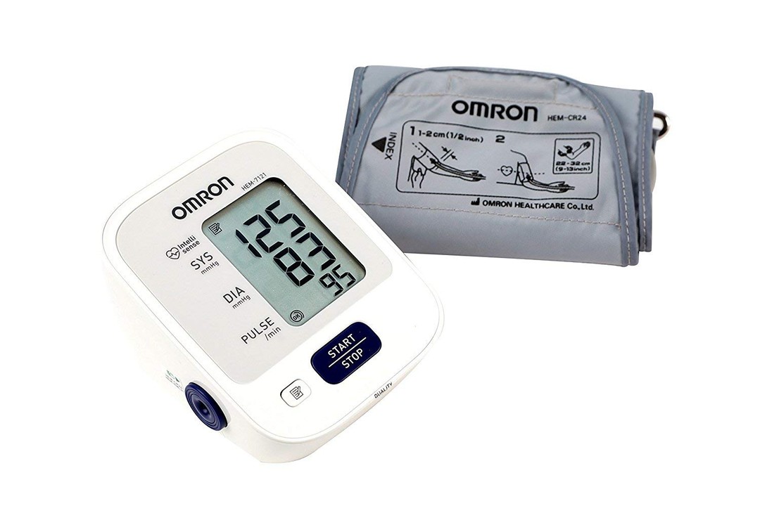 Omron Hem-7121 J BP Monitor
